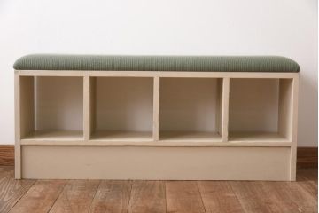 リメイク家具　ペイント　シャビーな雰囲気がお洒落な収納棚付きベンチ
