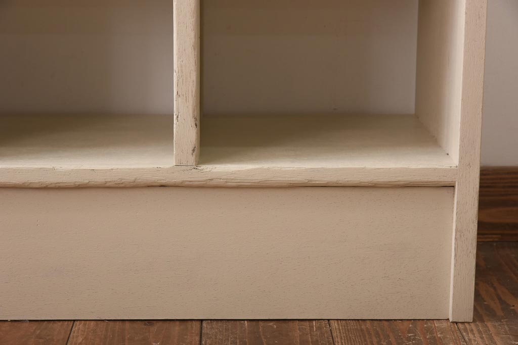 リメイク家具　ペイント　シャビーな雰囲気がお洒落な収納棚付きベンチ