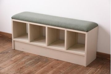 リメイク家具　ペイント　シャビーな雰囲気がお洒落な収納棚付きベンチ