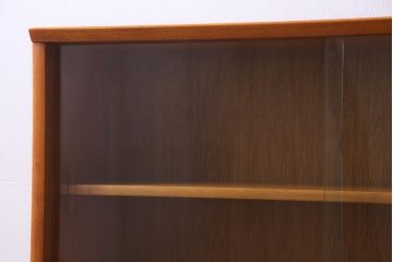 ヴィンテージ家具　イギリスビンテージ　ナチュラルな木味が魅力的なブックケース(戸棚、飾り棚、本箱)