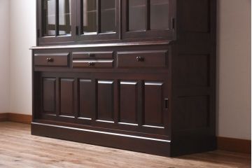 中古　北海道民芸家具　OM168特注品　カバ材の木目が美しい収納棚(食器棚、カップボード)(定価約90万円〜)