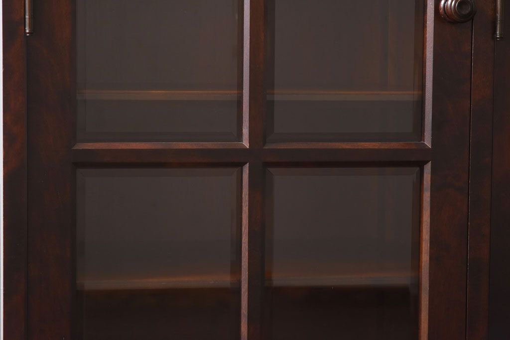 中古　北海道民芸家具　OM168特注品　カバ材の木目が美しい収納棚(食器棚、カップボード)(定価約90万円〜)