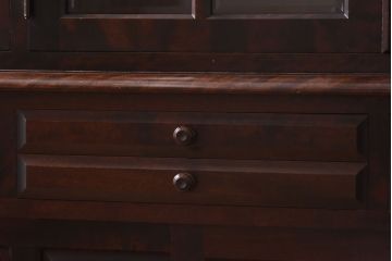 中古　北海道民芸家具　OM168特注品　カバ材の木目が美しい収納棚(食器棚、カップボード)(定価約90万円〜)