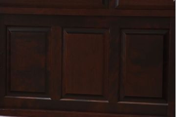 中古　北海道民芸家具　OM168特注品　カバ材の木目が美しい収納棚(食器棚、カップボード)(定価約90万円〜)