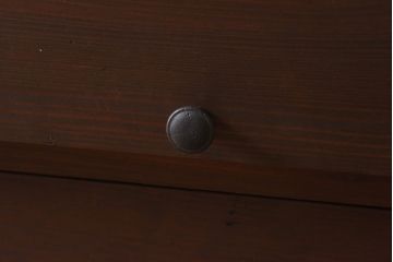 リメイク家具　前面松材　古材の風合いが味わい深いパタパタ扉の鉄脚付きキャビネット(7段タイプ)(戸棚、下駄箱、収納棚)