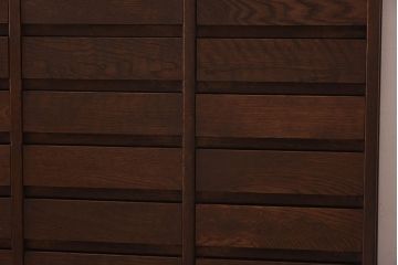 リメイク家具　前板ナラ材　40杯もの引き出しが付いた迫力満点なチェスト(引き出し、書類ケース)