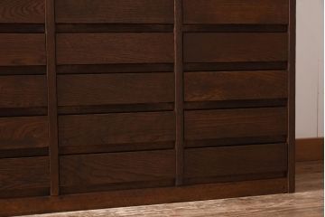 リメイク家具　前板ナラ材　40杯もの引き出しが付いた迫力満点なチェスト(引き出し、書類ケース)