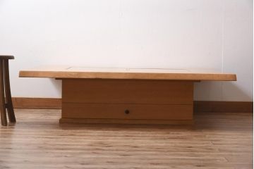 アンティーク雑貨　中古　柏木工　温もり溢れるナラ材製の長火鉢(座卓、ローテーブル)