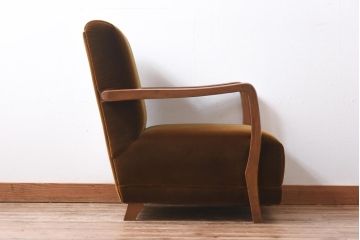 アンティーク家具　和製アンティーク　低めの高さが心地いいベルベット素材の1人掛けソファ(2)
