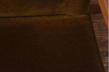 アンティーク家具　和製アンティーク　低めの高さが心地いいベルベット素材の1人掛けソファ(2)