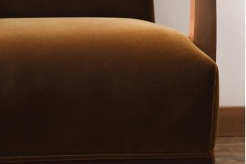 アンティーク家具　和製アンティーク　低めの高さが心地いいベルベット素材の1人掛けソファ(2)
