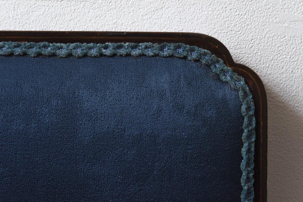 アンティーク家具　フランスアンティーク　オーク材　ブルーのファブリックがシックな印象与えるチェア(椅子)(1)