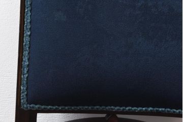 アンティーク家具　フランスアンティーク　オーク材　ブルーのファブリックがシックな印象与えるチェア(椅子)(1)