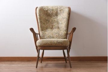 ヴィンテージ家具　イギリスビンテージ　ERCOL(アーコール)　柔らかな雰囲気漂うアームチェア(椅子)