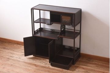 アンティーク家具　和製アンティーク　紫檀と漆の組み合わせが高級感醸し出す茶棚(収納棚、飾り棚)