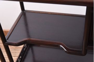アンティーク家具　和製アンティーク　紫檀と漆の組み合わせが高級感醸し出す茶棚(収納棚、飾り棚)