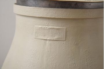 アンティーク雑貨　昭和レトロ アイボリーカラーが可愛らしいミルク缶(牛乳缶)(2)