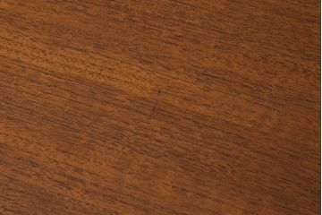 ヴィンテージ家具　北欧ビンテージ　yonger(ヤンガー)社　シャープなデザインがおしゃれなサイドボード