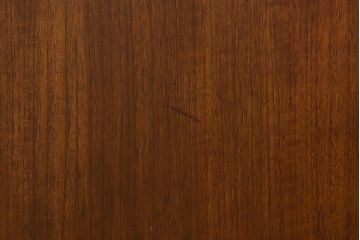 ヴィンテージ家具　北欧ビンテージ　yonger(ヤンガー)社　シャープなデザインがおしゃれなサイドボード