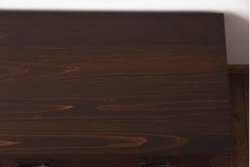 アンティーク家具　和製アンティーク　天板ヒノキ材　素朴な味わいが魅力の箪笥ローボード(ローチェスト)