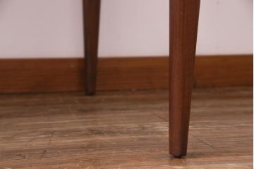 ヴィンテージ家具　北欧ビンテージ　チーク材　スタイリッシュな印象のエクステンションテーブル(バタフライテーブル、ダイニングテーブル)