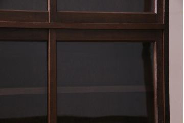 レトロ家具　和製アンティーク　物懐かしい佇まいが目を惹く昭和レトロな戸棚(収納棚、飾り棚、本棚)