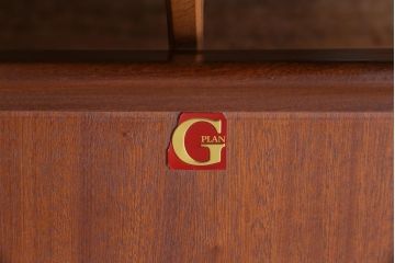 ヴィンテージ家具　北欧ビンテージ　G-PLAN(ジープラン) あたたかな木の風合いが魅力的なエクステンションテーブル(ラウンドテーブル、ダイニングテーブル)