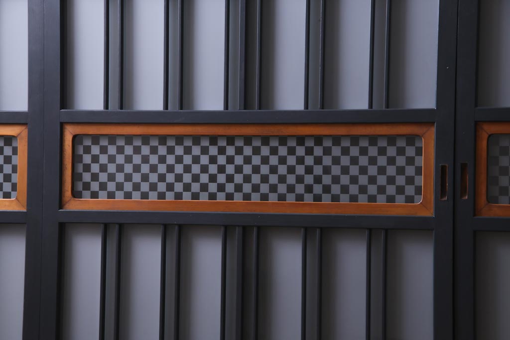 当店オリジナルガラス入り　ペイント家具　シックでモダンなガラス格子戸4枚セット(引き戸、ガラス戸、建具)