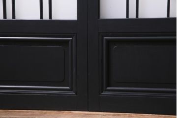 当店オリジナルガラス入り　ペイント家具　シックでモダンなガラス格子戸4枚セット(引き戸、ガラス戸、建具)