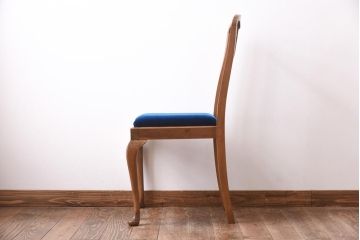 アンティーク家具　イギリスアンティーク　バーチ材　凛とした佇まいが素敵なチェア(ダイニングチェア)(3)