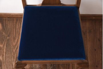 アンティーク家具　イギリスアンティーク　バーチ材　凛とした佇まいが素敵なチェア(ダイニングチェア)(3)