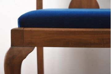 アンティーク家具　イギリスアンティーク　バーチ材　凛とした佇まいが素敵なチェア(ダイニングチェア)(3)