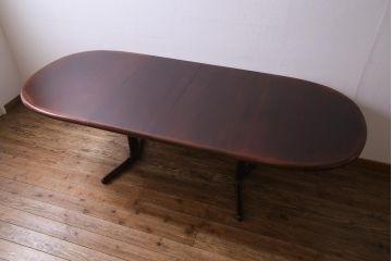 北欧家具　デンマーク　深みを帯びたなめらかなチーク材のエクステンションテーブル(ダイニングテーブル、拡張式テーブル)