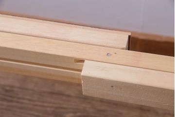 北欧家具　デンマーク　深みを帯びたなめらかなチーク材のエクステンションテーブル(ダイニングテーブル、拡張式テーブル)