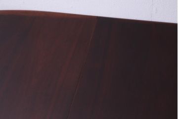 北欧家具　デンマーク　深みを帯びたなめらかなチーク材のエクステンションテーブル(ダイニングテーブル、拡張式テーブル)