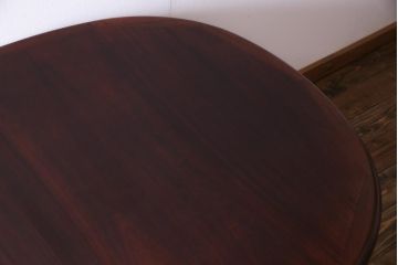 北欧家具　デンマーク　深みを帯びたなめらかなチーク材のエクステンションテーブル(ダイニングテーブル、拡張式テーブル)