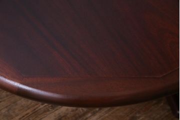 北欧家具　デンマーク　深みを帯びたなめらかなチーク材のエクステンションテーブル(ダイニングテーブル、拡張式テーブル)