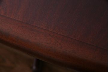 北欧家具　デンマーク　深みを帯びたなめらかなチーク材のエクステンションテーブル(ダイニングテーブル、拡張式テーブル)