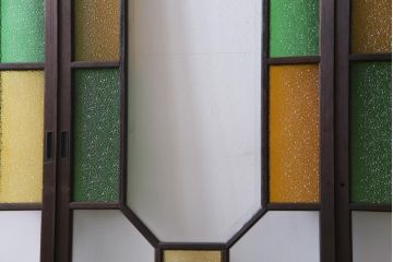 大正ロマン　当時物色ガラス　色とりどりな配色が個性的なガラス戸4枚セット(引き戸、建具)