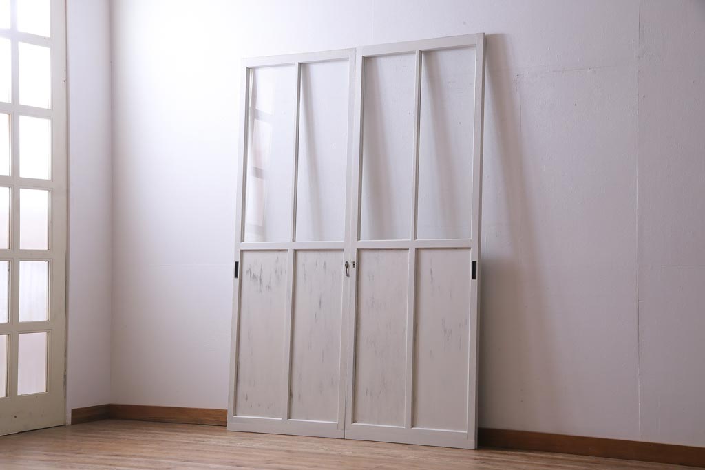 和製アンティーク　シャビーなペイントがお洒落な雰囲気漂うガラス戸2枚セット(建具、引き戸)