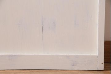 ペイント建具　昭和初期　レトロな印象与える幅狭タイプの板戸1枚(建具)