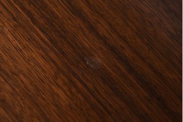 ヴィンテージ家具　イギリスビンテージ　G-PLAN(ジープラン)　Tola&Black　シャープなシルエットが格好良いサイドボード(収納棚)