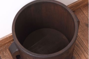 アンティーク雑貨　和製アンティーク　取っ手付きの形が魅力的な一斗升(一斗枡、マス)(1)