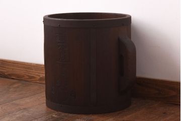 アンティーク雑貨　和製アンティーク　取っ手付きの形が魅力的な一斗升(一斗枡、マス)(2)