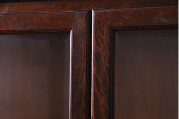 中古　松本民芸家具　レアもの!大きめの取っ手が印象的なF型食器棚(カップボード、飾り棚、収納棚)(定価約100万円)