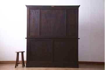 中古　松本民芸家具　レアもの!大きめの取っ手が印象的なF型食器棚(カップボード、飾り棚、収納棚)(定価約100万円)