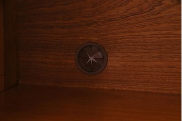 ヴィンテージ家具　北欧ビンテージ　チーク材　A.Younger Ltd.　木の温かみが感じられるようなサイドボード(リビングボード、テレビボード)