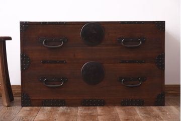 アンティーク家具　和製アンティーク　丸金具　鋲が目を惹く時代箪笥ローボード(テレビボード、ローチェスト)