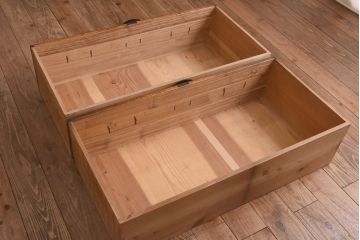 アンティーク家具　和製アンティーク　丸金具　鋲が目を惹く時代箪笥ローボード(テレビボード、ローチェスト)