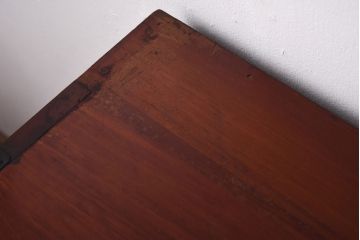 アンティーク家具　和製アンティーク　松の金具が趣深いリメイク箪笥ローボード(ローチェスト)